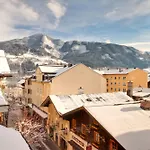 Hotel Gruener Baum 4*