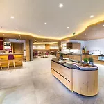 Gruener Baum Hotel 4*