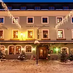 Gruener Baum Hotel Zell am See