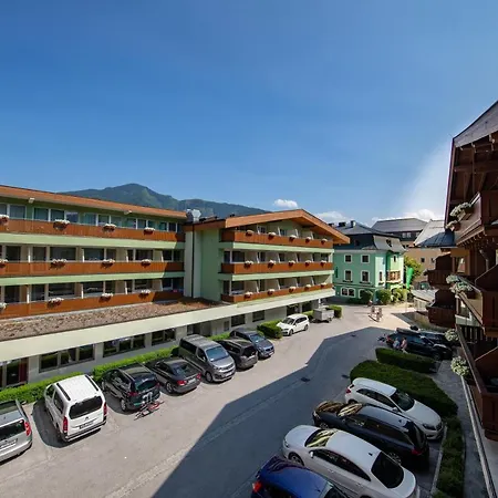 Gruener Baum Szálloda