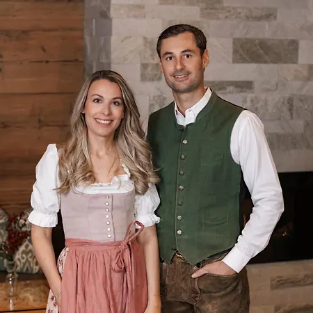 Отель Gruener Baum 4*