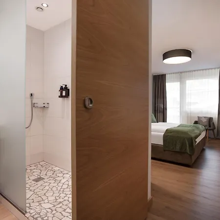 Gruener Baum Отель 4*