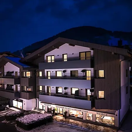 Gruener Baum 4*