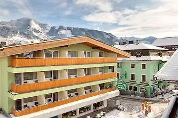 Gruener Baum Zell am See