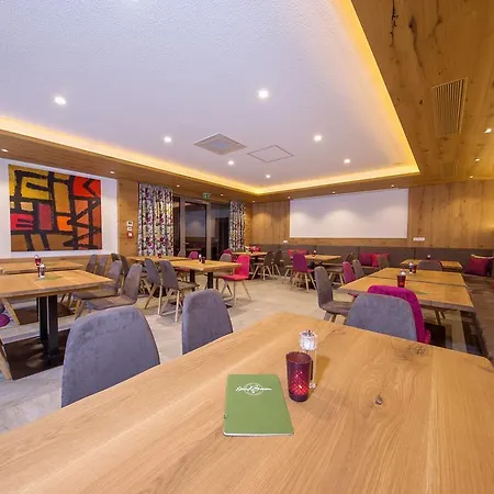 Gruener Baum Otel Zell am See