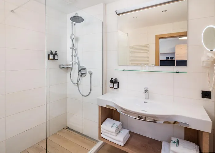 Gruener Baum 4* צל-אם-זי