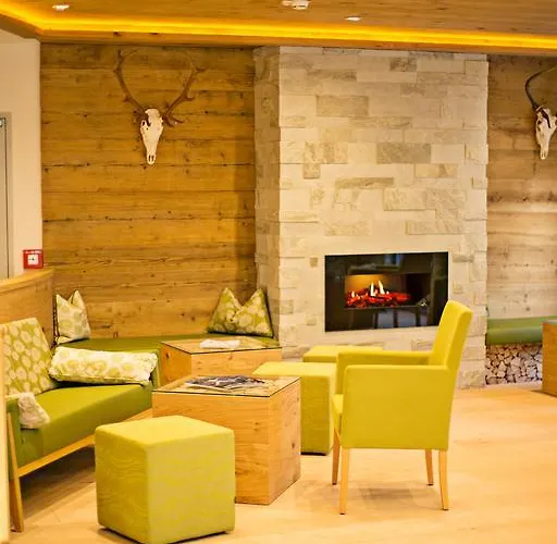 Hotel Gruener Baum 4*