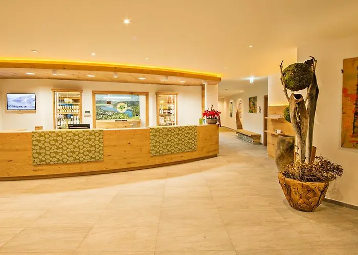 Hotel Gruener Baum Zell am See