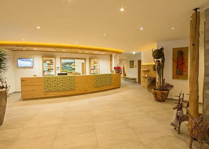 מלון Gruener Baum צל-אם-זי