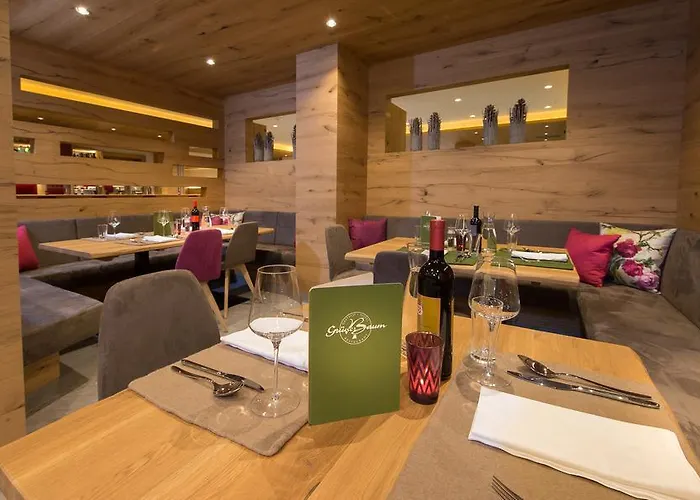 Gruener Baum Hotell 4*