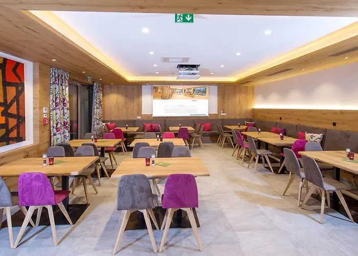 Gruener Baum מלון