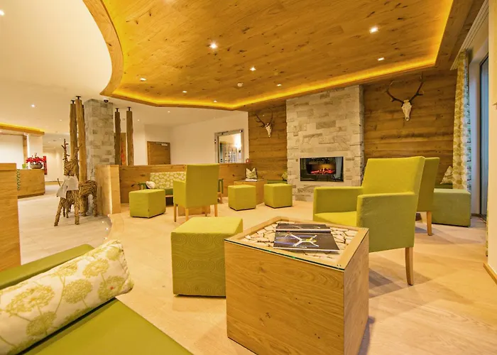 Hotell Gruener Baum 4*