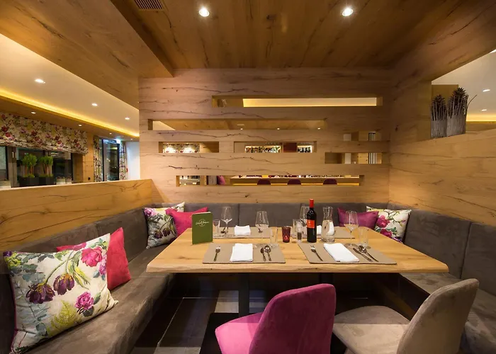 Hotel Gruener Baum Zell am See