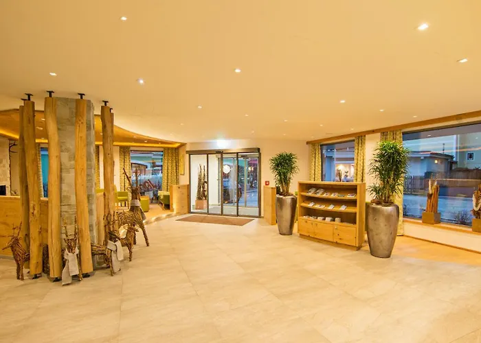 Hotel Gruener Baum 4*