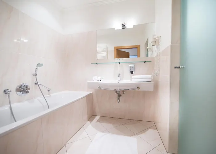 Gruener Baum Zell am See