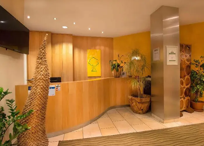 Gruener Baum Hotel 4*